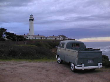 Coastal3-Lighthouse.jpg (14596 bytes)